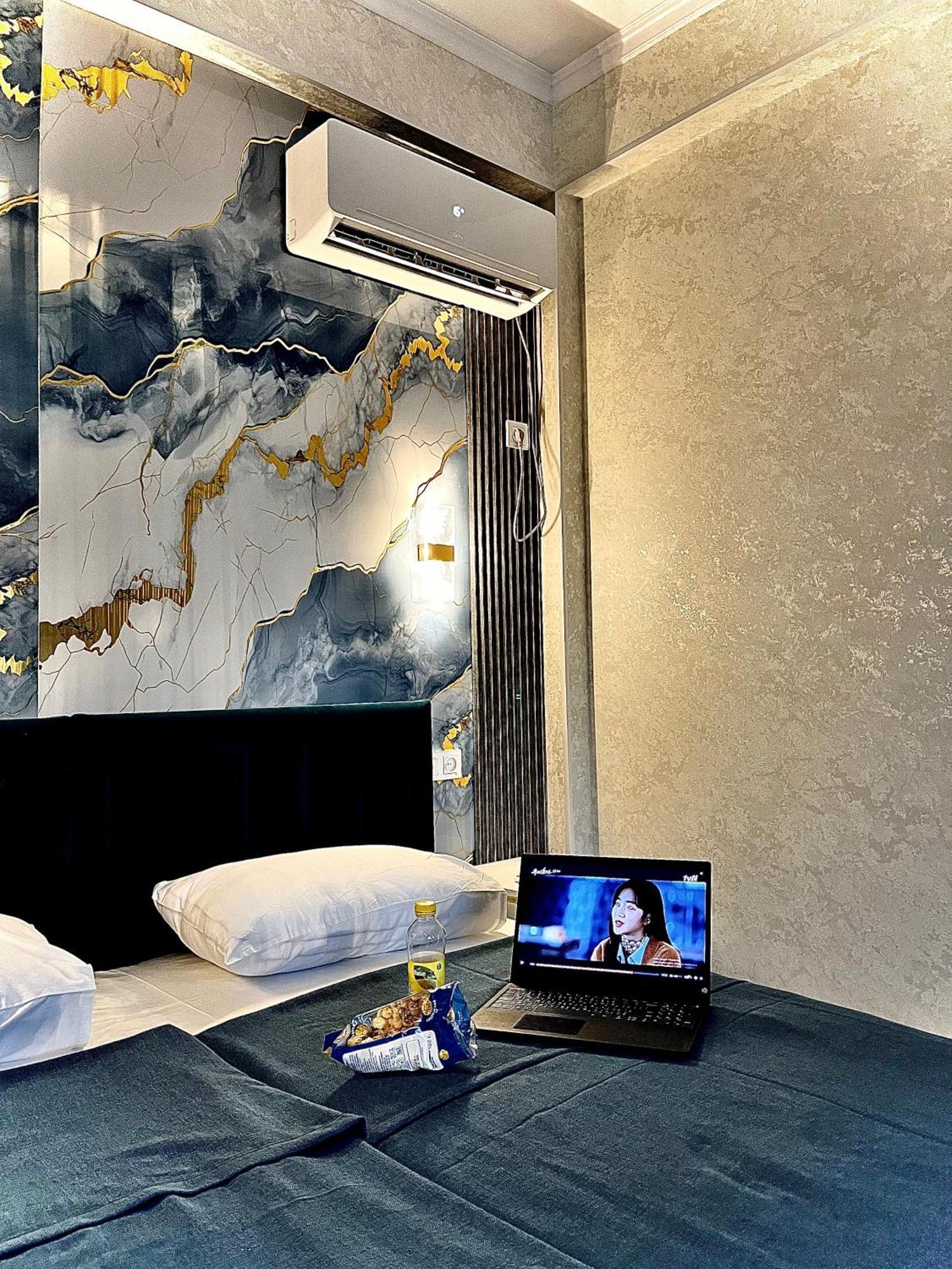Zam-Zam Hotell Turkistan Exteriör bild